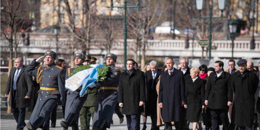 Κατάθεση στεφάνου από τον Αλέξη Τσίπρα στη Μόσχα