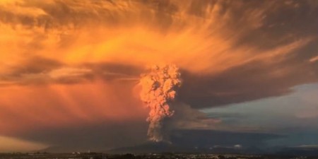 Το ηφαίστειο Καλμπούκο ξύπνησε μετά από μισό αιώνα