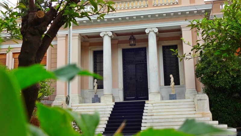 ΑΠΟΚΑΛΥΨΗ: Ο άγνωστος πόλεμος σε βάρος της κυβέρνησης με πρωταγωνιστές ξένες μυστικές υπηρεσίες-μιντιάρχες (λεπτομέρειες που αφήνουν το στόμα ανοιχτό)