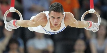 Με το χρυσό στο στήθος ο Πετρούνιας