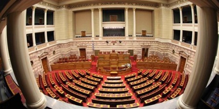 Σε τούτη δω τη χώρα υπάρχει αντιπολίτευση;