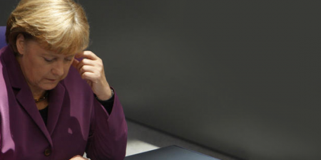 Handelsblatt: Η Μέρκελ δεν είναι αποφασισμένη να δοκιμάσει το Grexit