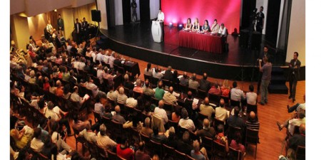 Η ΚΕ του ΣΥΡΙΖΑ αποφάσισε έκτακτο συνέδριο το Σεπτέμβριο