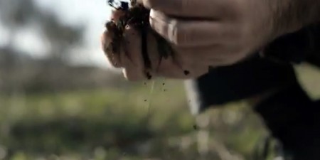 ΣΥΡΙΖΑ: Σποτ για αγρότες, δημόσια διοίκηση και υγεία