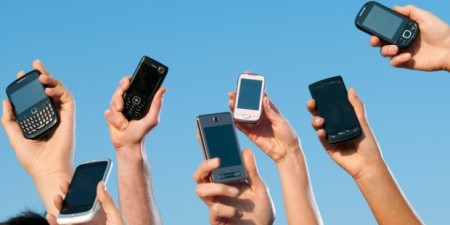 Τέλος στις χρεώσεις περιαγωγής εντός της ΕΕ από τον Ιούνιο 2017