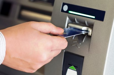 Χαλαρώνουν τα capital controls από τις αρχές του 2016