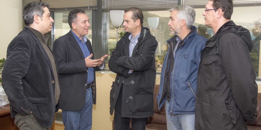 Παράδοση επιταγών ενίσχυσης σε Κοινωνικά παντοπωλεία Δήμων από την ΕΡΓΟΣΕ