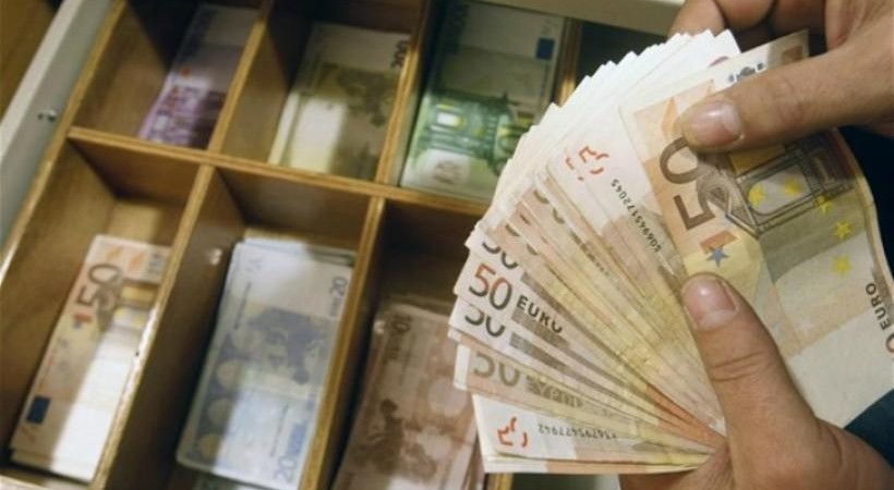 Τα ληξιπρόθεσμα χρέη προς το Δημόσιο για το 2015 σε σύγκριση με τα έτη 2013 και 2014