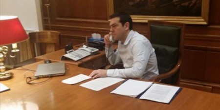 Δυσαρέσκεια Τσίπρα προς το ΝΑΤΟ για τις προσφυγικές ροές