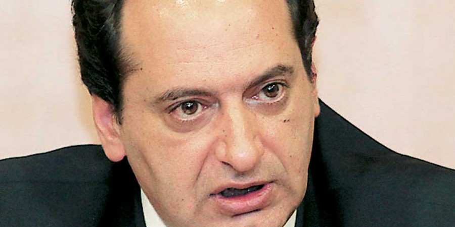 Προχωρούν και για τις άδειες στους ραδιοφωνικούς σταθμούς