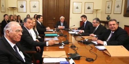«Λευκός καπνός» στο Προεδρικό Μέγαρο