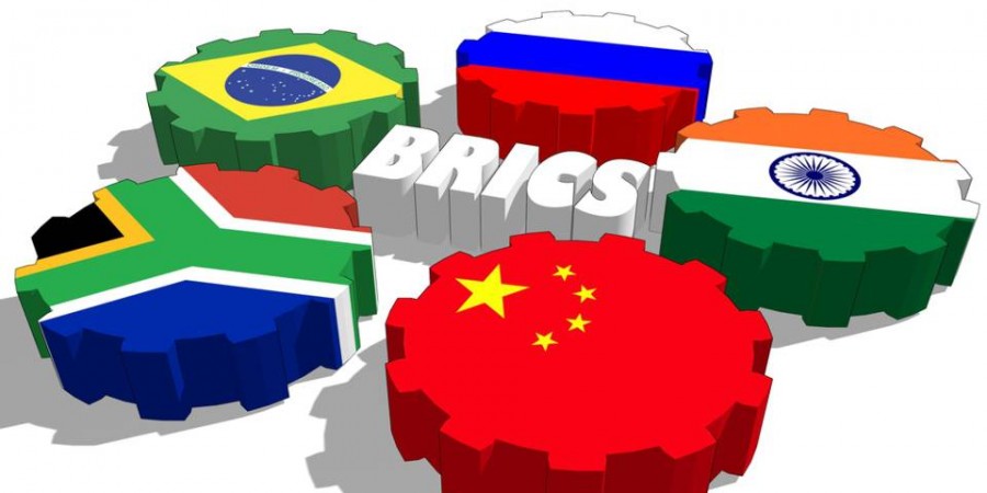Oι BRICS αποκτούν την αναπτυξιακή τους τράπεζα