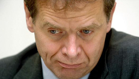 Τόμσεν: Μόνο με μέτρα 8 δισ. ευρώ θα εξασφαλιστεί πλεόνασμα 3,5%