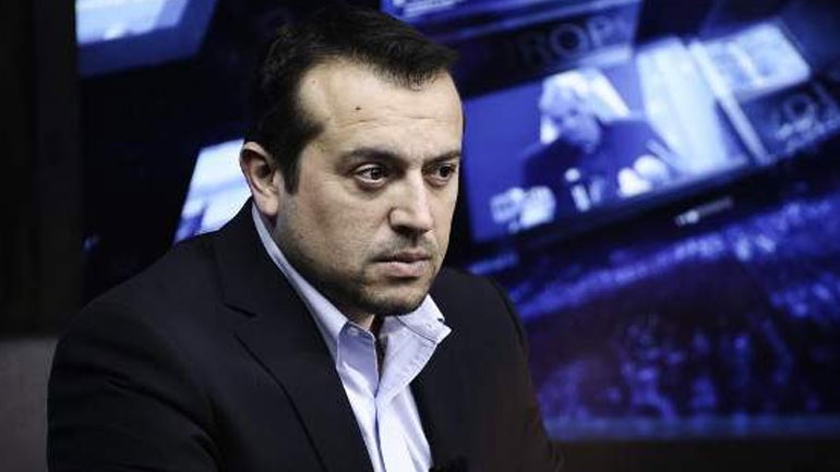 Στον «αέρα» ο διαγωνισμός για τις τέσσερις άδειες ιδιωτικών καναλιών