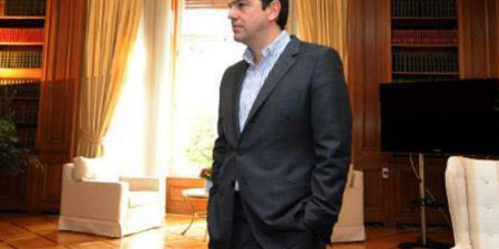 Σύσκεψη υπό τον Πρωθυπουργό για προσφυγικό, ένταση στο αιγαίο, ψήφιση νόμου και Eurogroup