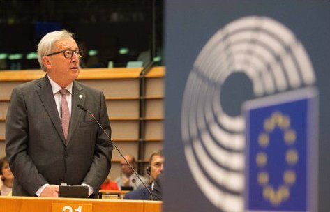 Να ξεκαθαρίσει η Βρετανία τη θέση της ζητά ο Γιούνκερ