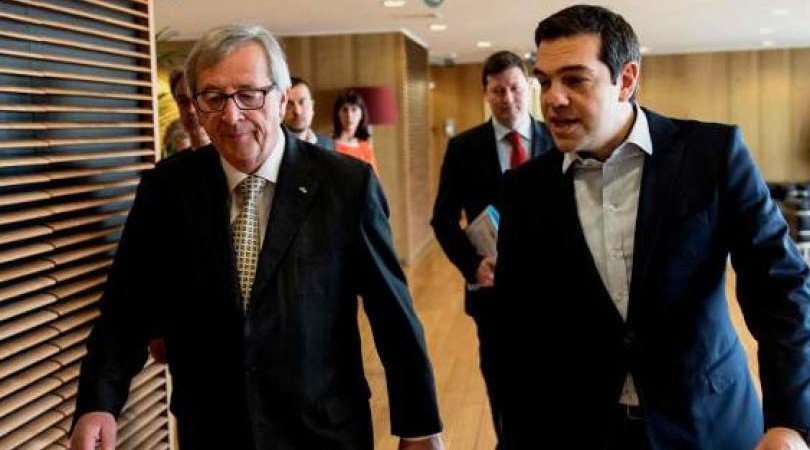 Ο Α. Τσίπρας θα μιλήσει με τον Ζαν-Κλοντ Γιούνκερ