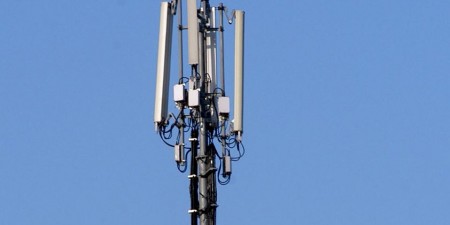 Ασφαλής η τοποθέτηση κεραιών κινητής στον αστικό ιστό