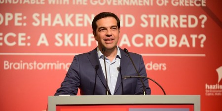 Τσίπρας: Η ανάπτυξη δεν μπορεί να στηριχθεί στη συντριβή της εργασίας