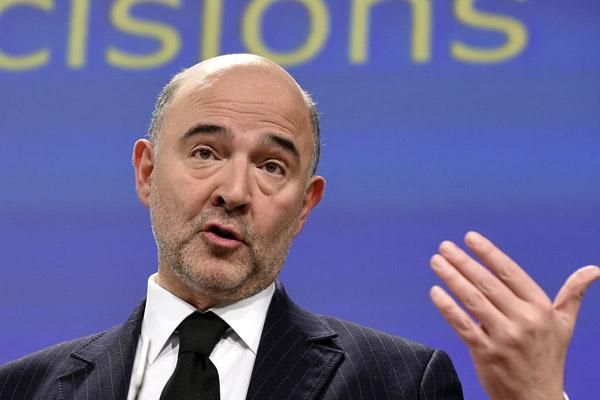 Μοσκοβισί: «Τα έκτακτα μέτρα για την αντιμετώπιση του προσφυγικού θα εξαιρεθούν από το πρωτογενές δημοσιονομικό ισοζύγιο»