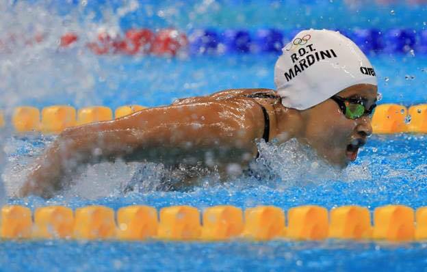 Yusra Mardini: Η κολυμβήτρια των Ολυμπιακών, που κολύμπησε 3.5 ώρες στο παγωμένο Αιγαίο, σπρώχνοντας μια βάρκα προσφύγων στην ασφάλεια