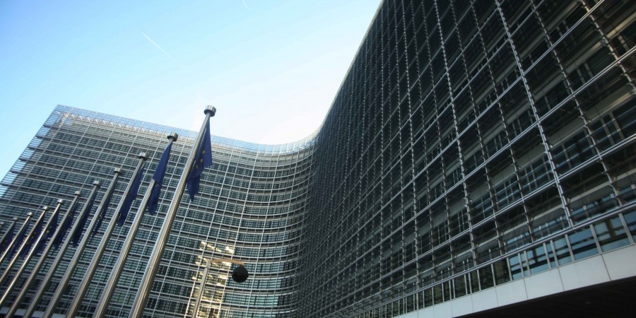 Ερώτηση έξι ευρωβουλευτών στην Κομισιόν για τις θέσεις της νέας Σλοβακικής Προεδρίας για το προσφυγικό