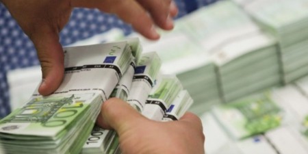 Αυξήθηκαν τον Αύγουστο οι καταθέσεις κατά 1,3 δισ. ευρώ