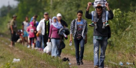 Προσφυγικό: Δεν κινδυνεύουν μόνο περιουσίες και η «εικόνα της χώρας στο εξωτερικό», κινδυνεύουν άνθρωποι
