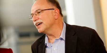 Παπαδημούλης στην Handelsblatt: «Η Ευρώπη χρειάζεται πολιτικές κοινωνικής και περιφερειακής σύγκλισης, όχι λιτότητας»