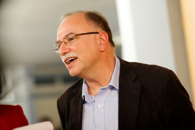 Παπαδημούλης στην Handelsblatt: «Η Ευρώπη χρειάζεται πολιτικές κοινωνικής και περιφερειακής σύγκλισης, όχι λιτότητας»