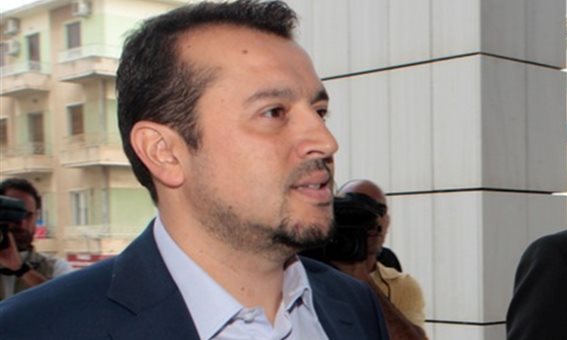 Απάντηση Παππά για το ταξίδι του στη Βενεζουέλα