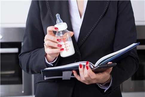 Ασφαλιστικό: Τι αλλάζει για τις εργαζόμενες γυναίκες