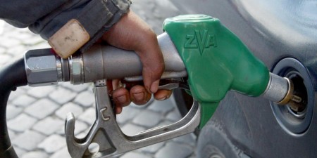 Η Ελλάδα είναι η έκτη ακριβότερη χώρα στην αμόλυβδη βενζίνη