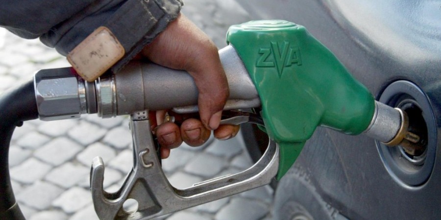 Η Ελλάδα είναι η έκτη ακριβότερη χώρα στην αμόλυβδη βενζίνη