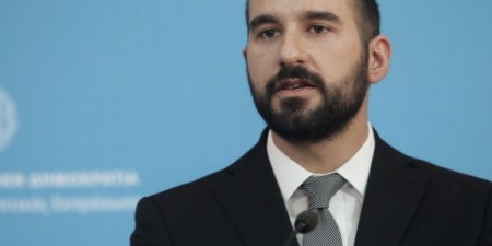 Τζανακόπουλος: «Η ελληνική κυβέρνηση στηρίζει την προσπάθεια για επανεκκίνηση των συνομιλιών στην Κύπρο»