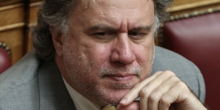 Ο κ. Γ. Κατρούγκαλος εναντίον  του καθηγητή κ. Π. Παραρά