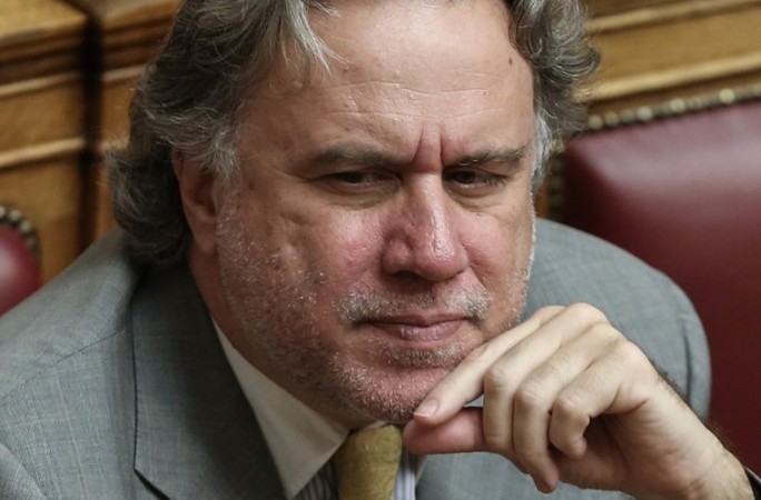 Ο κ. Γ. Κατρούγκαλος εναντίον  του καθηγητή κ. Π. Παραρά