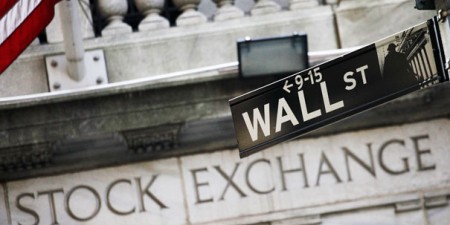 Οι διεθνείς οικονομικοί διαχειριστές στρέφονται στη Wall Street