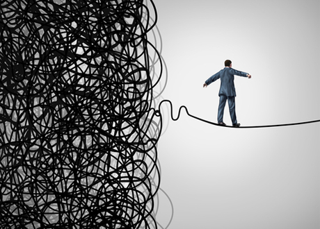 – Έχει το χάος λογική;  – Έχει και είναι αυτό που ζούμε