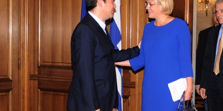 Συνάντηση του Πρωθυπουργού με την Ευρωπαία Επίτροπο Περιφερειακής Πολιτικής
