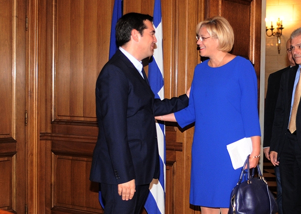 Συνάντηση του Πρωθυπουργού με την Ευρωπαία Επίτροπο Περιφερειακής Πολιτικής