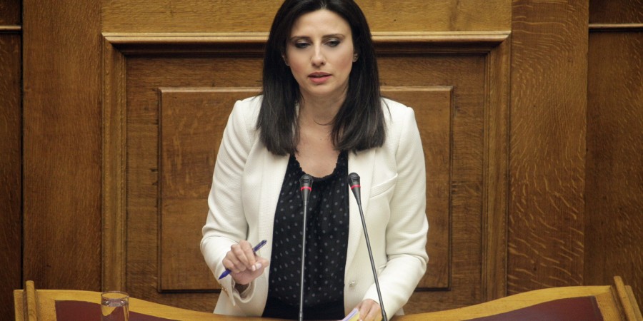 Νίνα Κασιμάτη: «To Πέραμα δεν τρομοκρατείται από τους φασίστες»