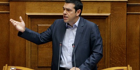 Τσίπρας σε Μητσοτάκη: «Αθλιότητα να φοράς τη φανέλα του ΔΝΤ στο Βερολίνο λίγο πριν την κρίσιμη διαπραγμάτευση»