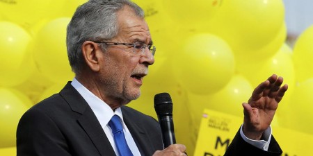 Αλεξάντερ βαν ντερ Μπέλεν: Έχω εμπιστοσύνη σε μία …κοινή Ευρώπη