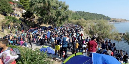 Κομισιόν: Επιπλέον 3.9 εκατ. ευρώ στην Ελλάδα για τους πρόσφυγες στα νησιά