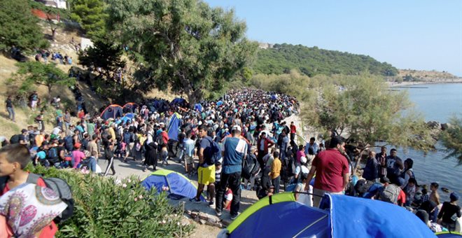 Κομισιόν: Επιπλέον 3.9 εκατ. ευρώ στην Ελλάδα για τους πρόσφυγες στα νησιά