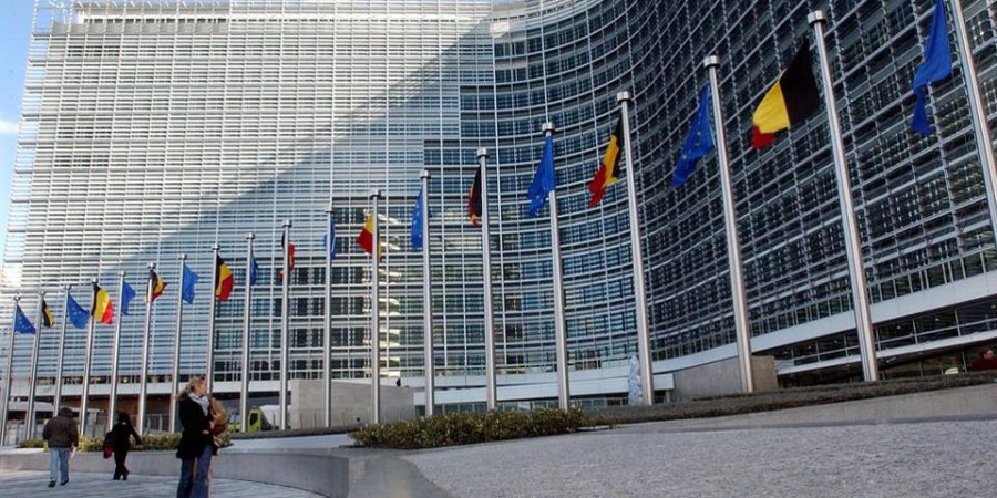 Επιστρέφουν οι θεσμοί στην Αθήνα