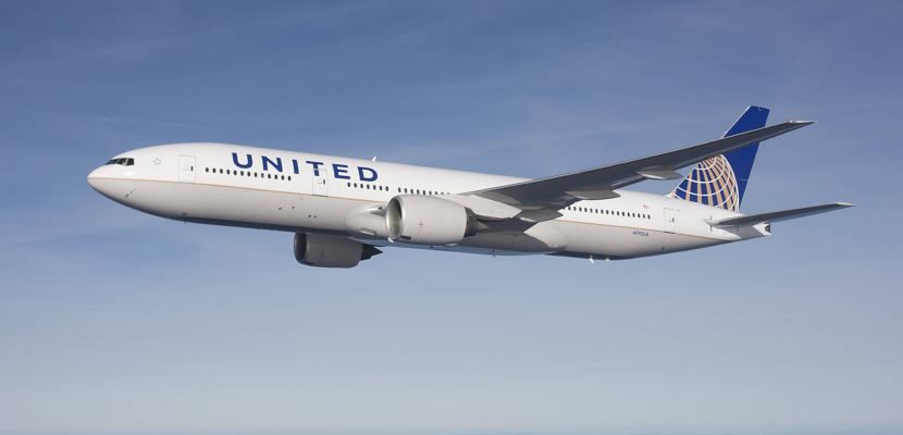 Η United Airlines απαγόρευσε χθες σε δύο έφηβες να ταξιδέψουν λόγω ενδυμασίας