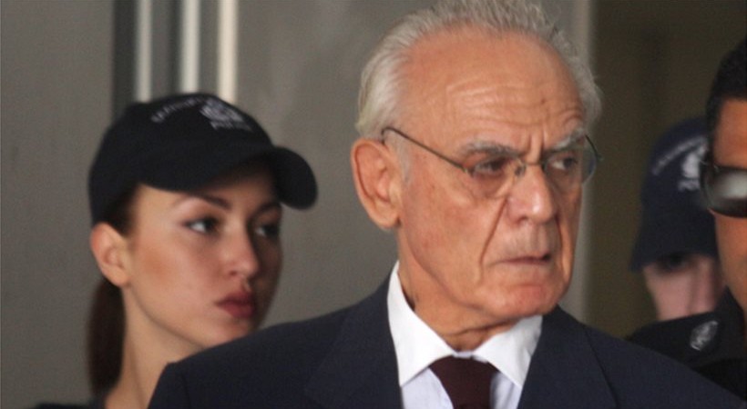 Ξανά στη φυλακή ο Άκης Τσοχατζόπουλος καθώς δεν συγκέντρωσε το ποσό εγγύησης