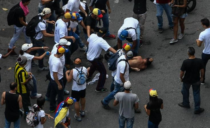Οι ταραχές στη Βενεζουέλα συνεχίζονται και αυξάνεται ο αριθμός των νεκρών